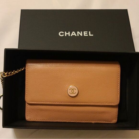 💯 Authentic Chanel Short Wallet 🍀 - Picture 1 of 17